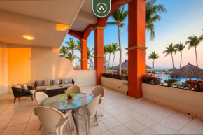 Mexican Styled 2 BR Condo - Beachfront - Pool